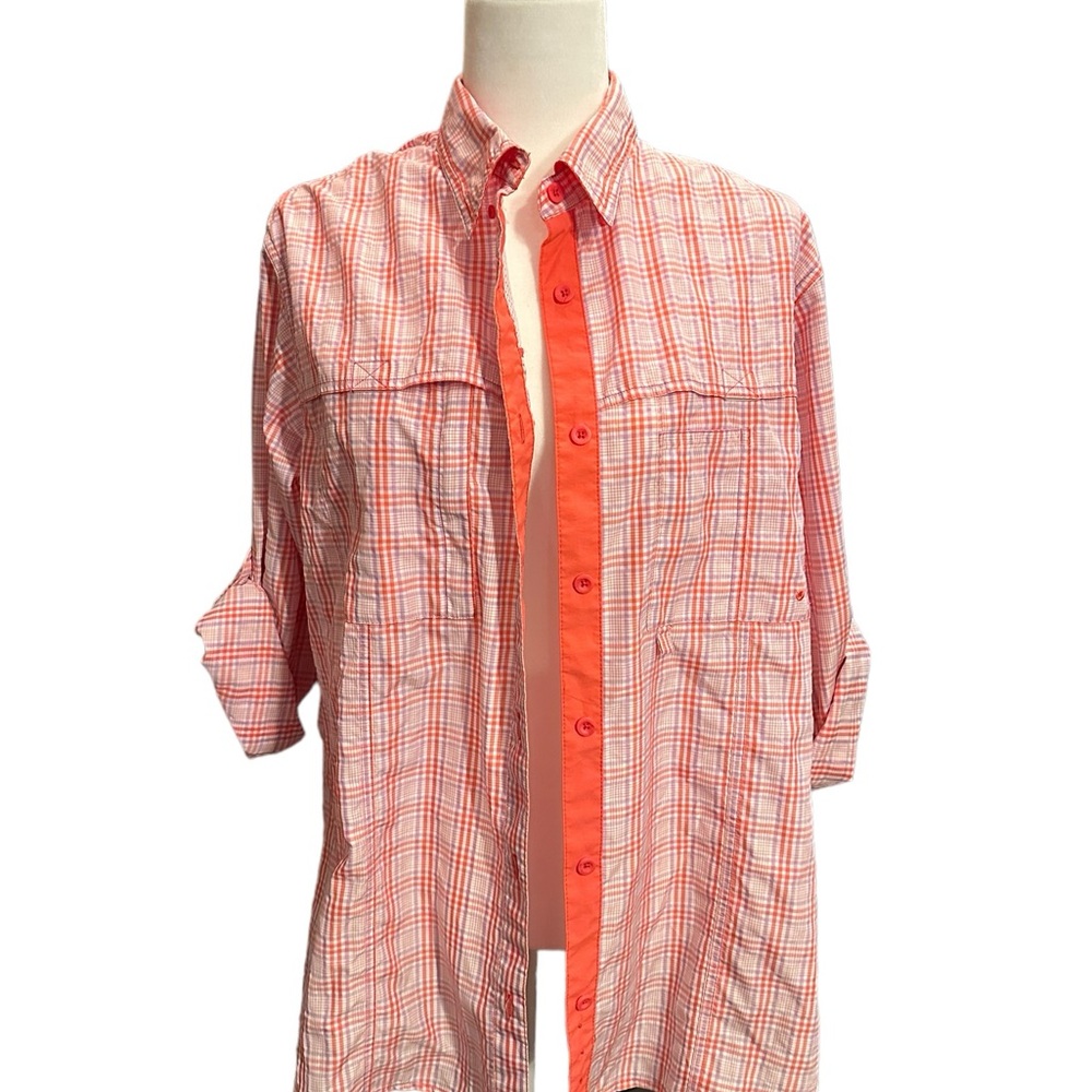 World Wide Sportsman Women’s Plaid fishing button adjustable sleeves | size: XL